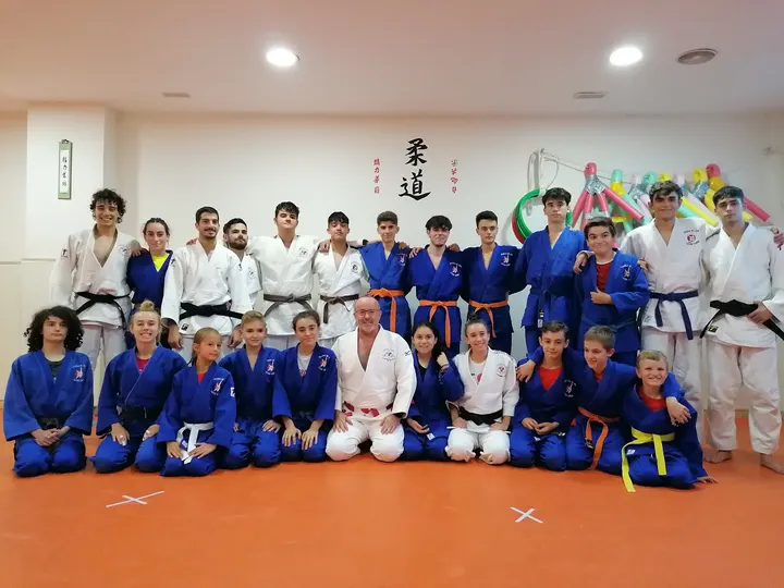 Escuela de Judo Javier Linde — artes marciales-studio en Badajoz — 4