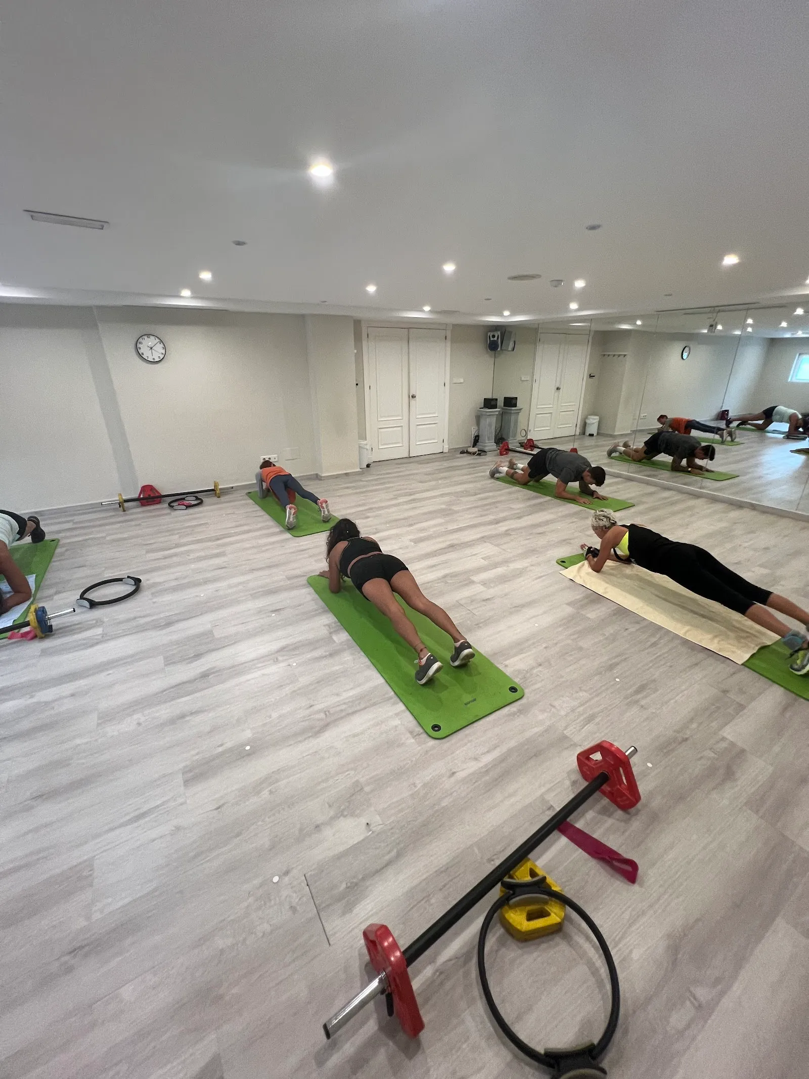 Av Sala Fitness — estudio de fitness-studio en Marbella — 3
