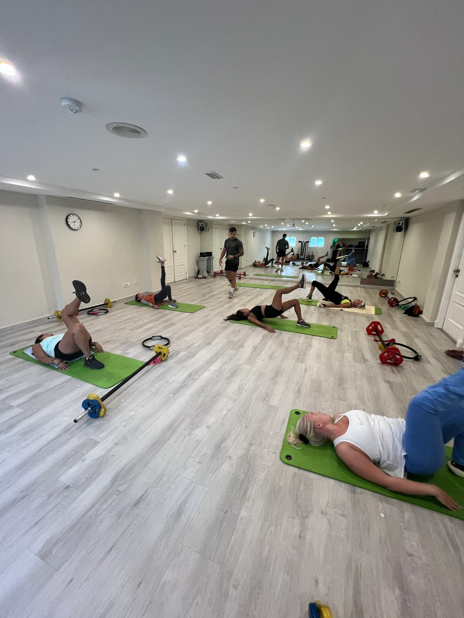 Av Sala Fitness — estudio de fitness-studio en Marbella — 4