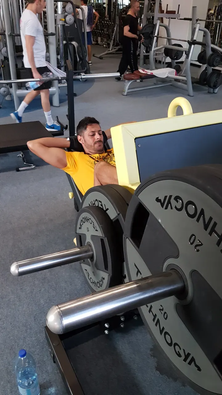 Palestra Olimpic Center Cantù — palestre-studio a Cantù — 3