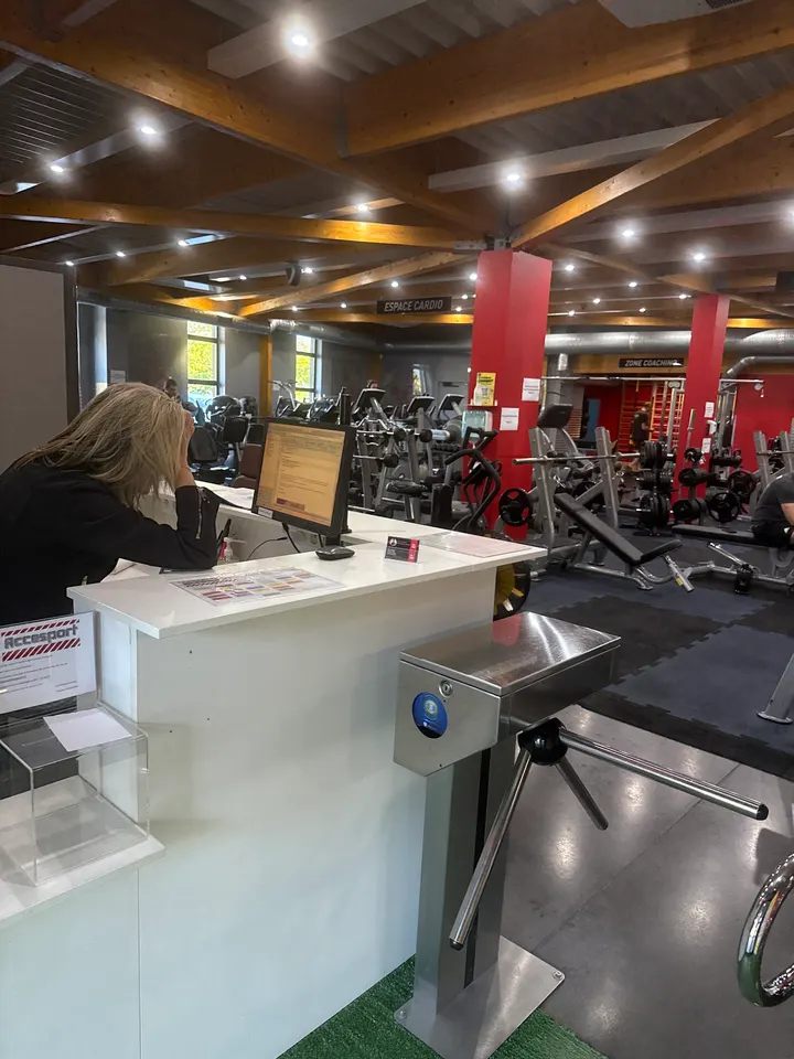 Accesport — Salle de fitness à Andrézieux-Bouthéon