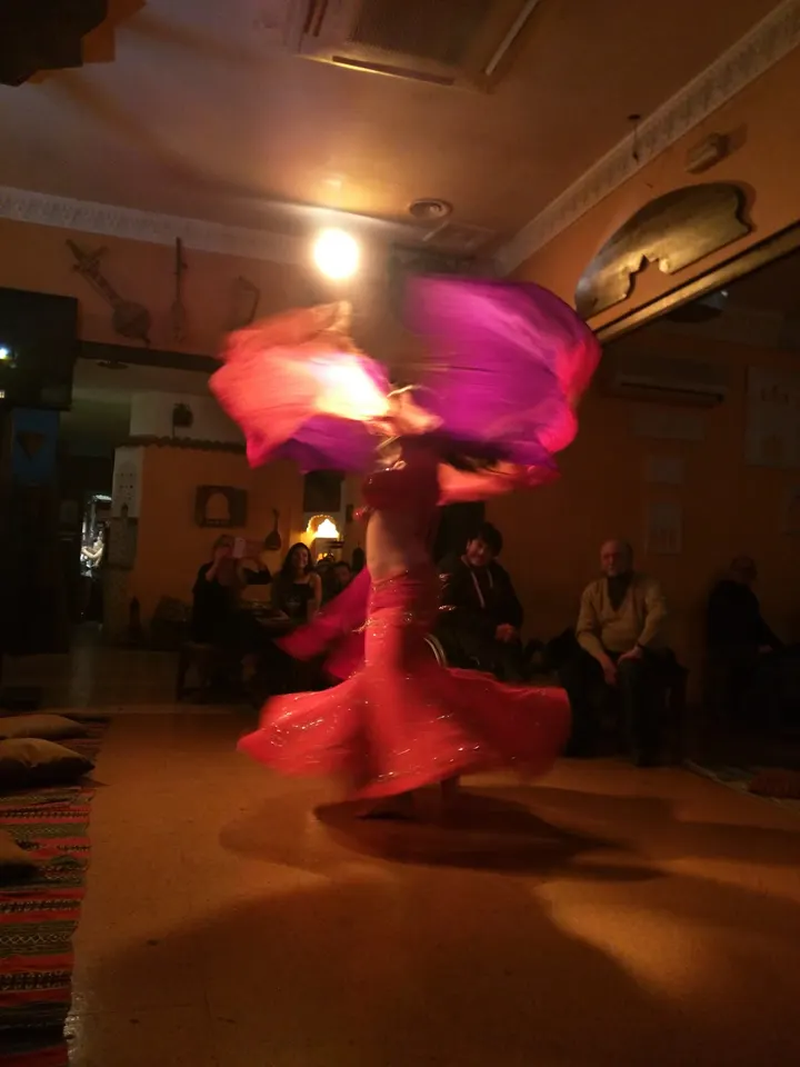 Teteria La Kasbah Y Nadima, Escuela De Danza Oriental — baile-studio en Ciutat Jardí, Valencia — 2