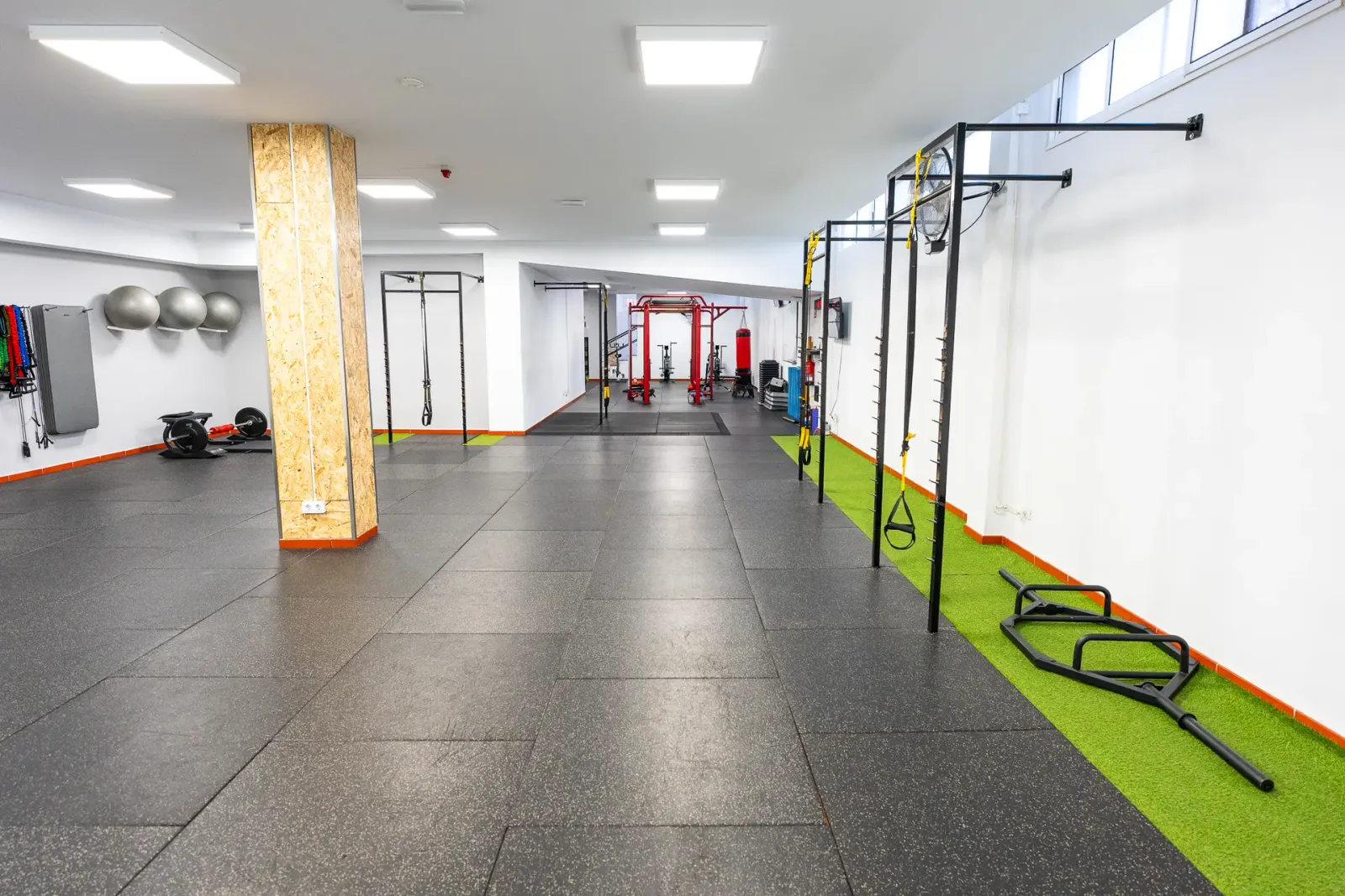 Centro de Entrenamiento Strong — träningsstudio-studio i El Cubanito, La Laguna — bild 2