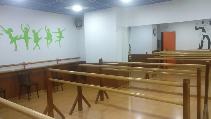 Escuela De Baile Clara — baile-studio en Oeste, Salamanca — 2