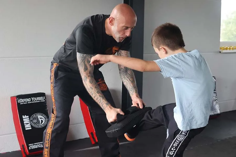 DEFEND YOURSELF — kickboxen-studio in Walluf — 3