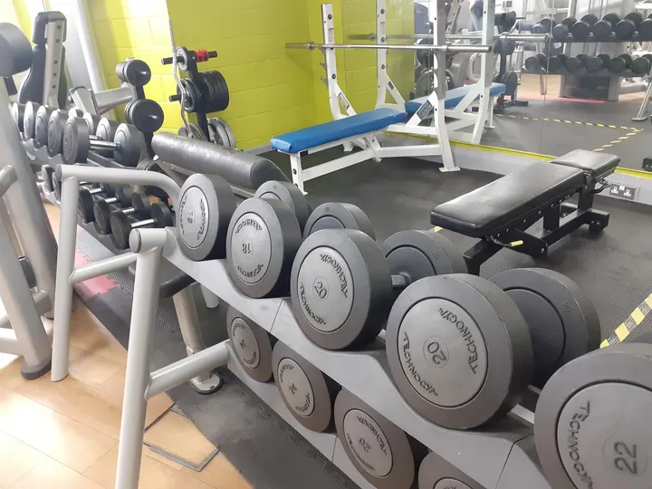 Six Villages Sports Centre — fitness studio in Chichester — 5
