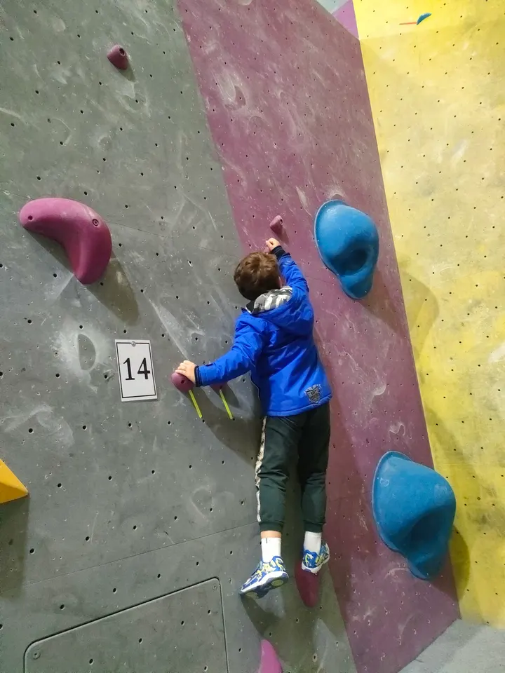 BIHATZ — Escalada en Sanduzelai, Pamplona