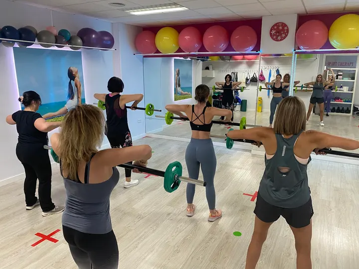 V4 TRAINER — entrenamiento personal-studio en Valdepasillas, Badajoz — 2
