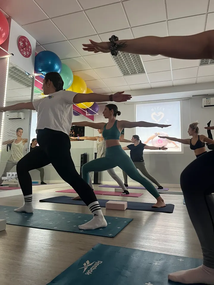 V4 TRAINER — entrenamiento personal-studio en Badajoz — 3