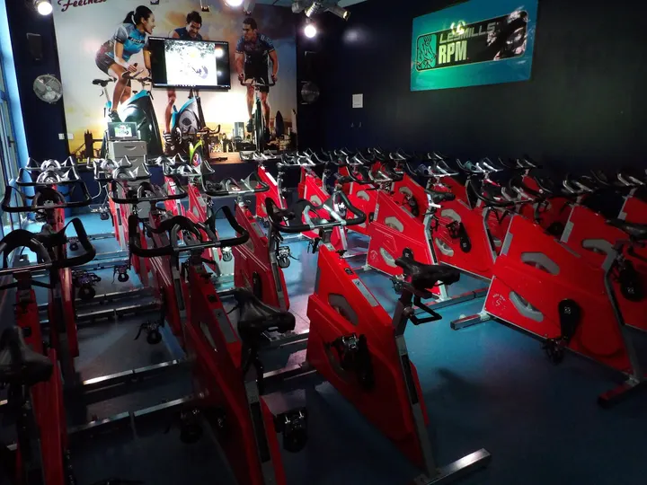 Feelness — salle de fitness-studio à La Ferté-Bernard — 3