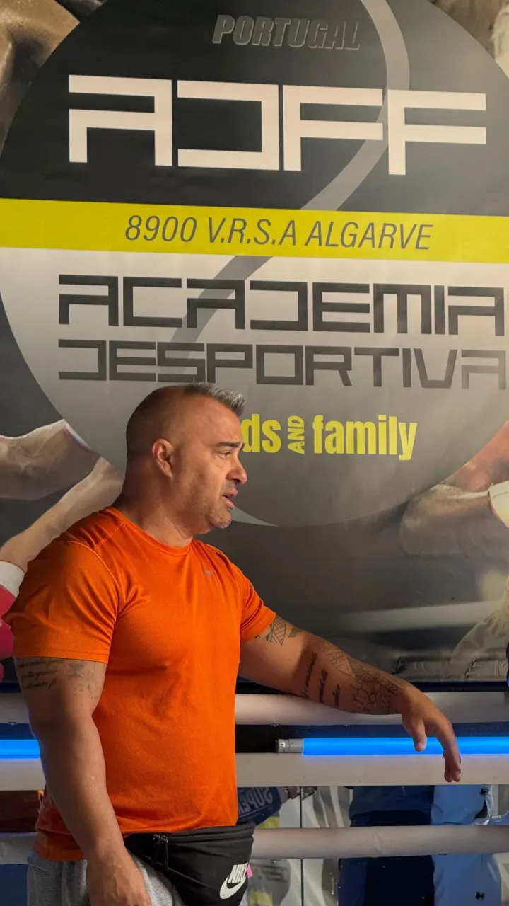Ginásio em Vila Real de Santo António / Academia Desportiva Friends e Family — ginásio-studio em Vila Real de Santo António — 3