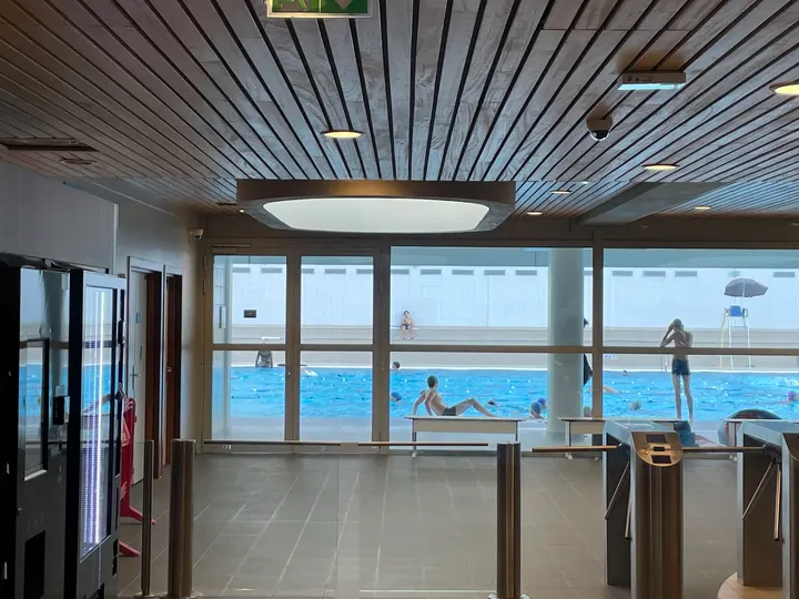 Piscine Georges Hermant — Studio à Paris 19e Arrondissement, Paris