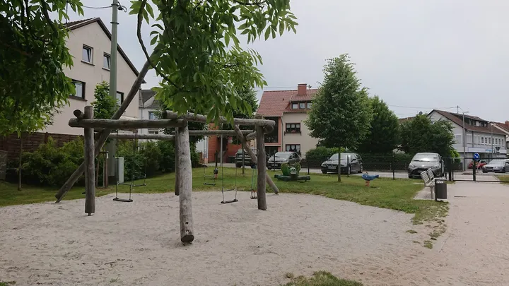 Outdoor Nation - Spielplatz Walpershofen — Fitnessstudio in Saarbrücken