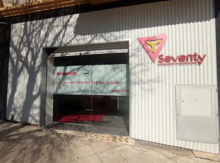 Seventy Jaén — entrenamiento personal-studio en Jaén — 3