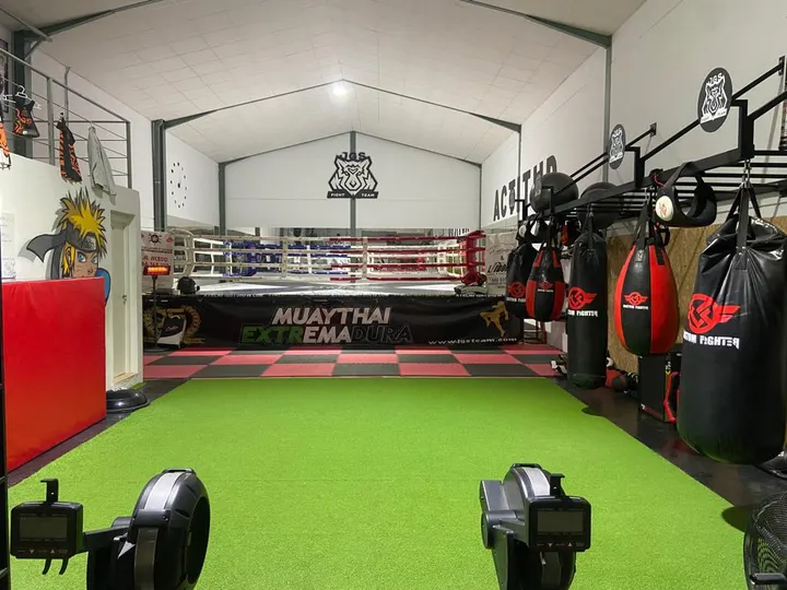 Club Deportivo JGS Team Muay Thai Mérida — artes marciales-studio en Arroyo de San Serván — 3