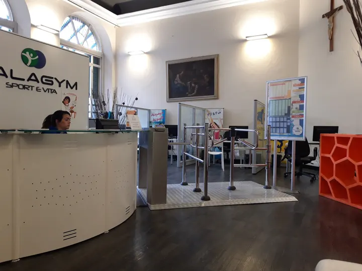 Palagym Assarotti — palestre-studio a San Vincenzo, Genova — 3