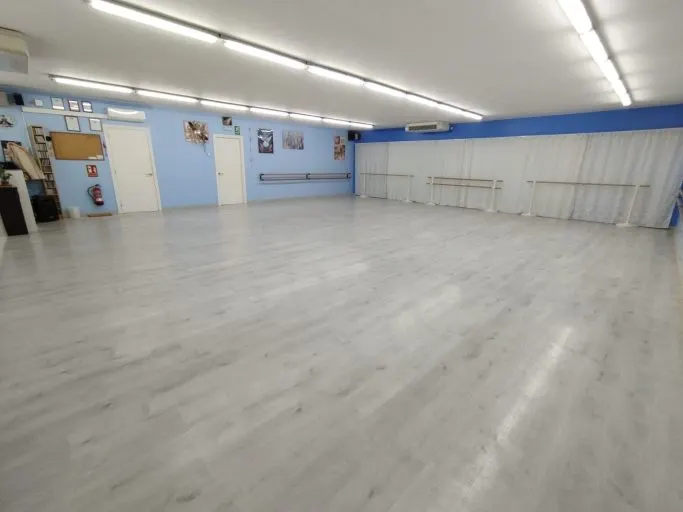 Escola De Dansa Ma Cinta — baile-studio en Manlleu — 3