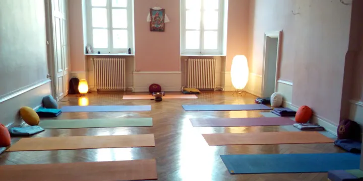 Laure Hudry - YOGA — Yoga à Centre-Ville, Dijon