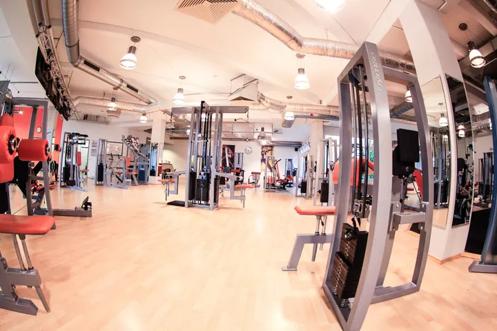 FUNFITNESS Troisdorf — Fitnessstudio in Spich, Köln