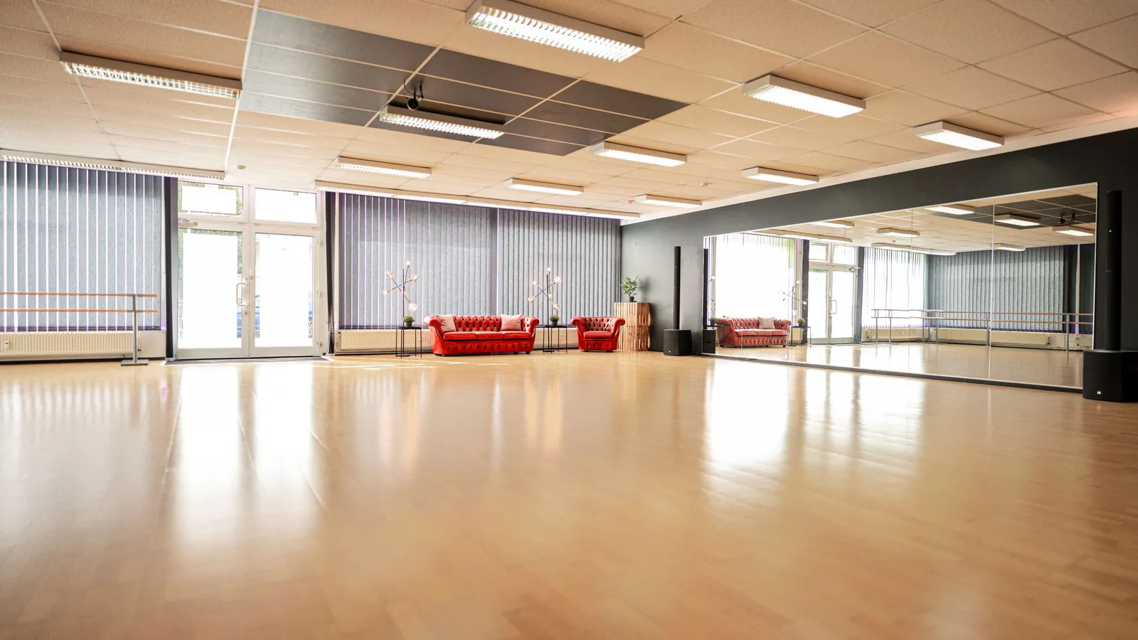 Tanzkunstschule iDanZz — dans-studio i Neutraubling — 5