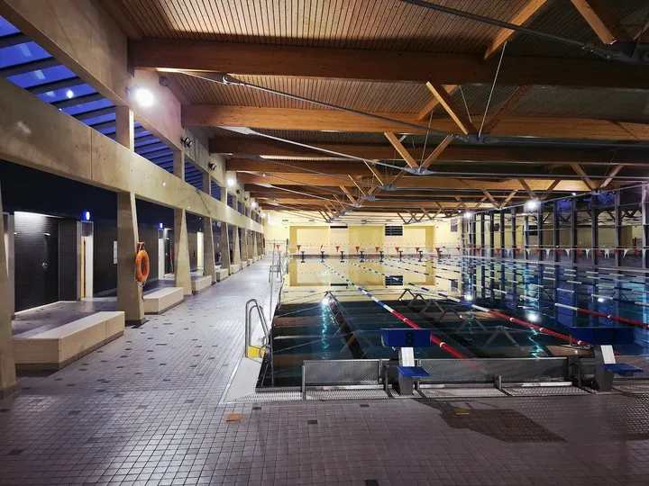 Sportbad an der Elster — Recovery in Plagwitz, Leipzig