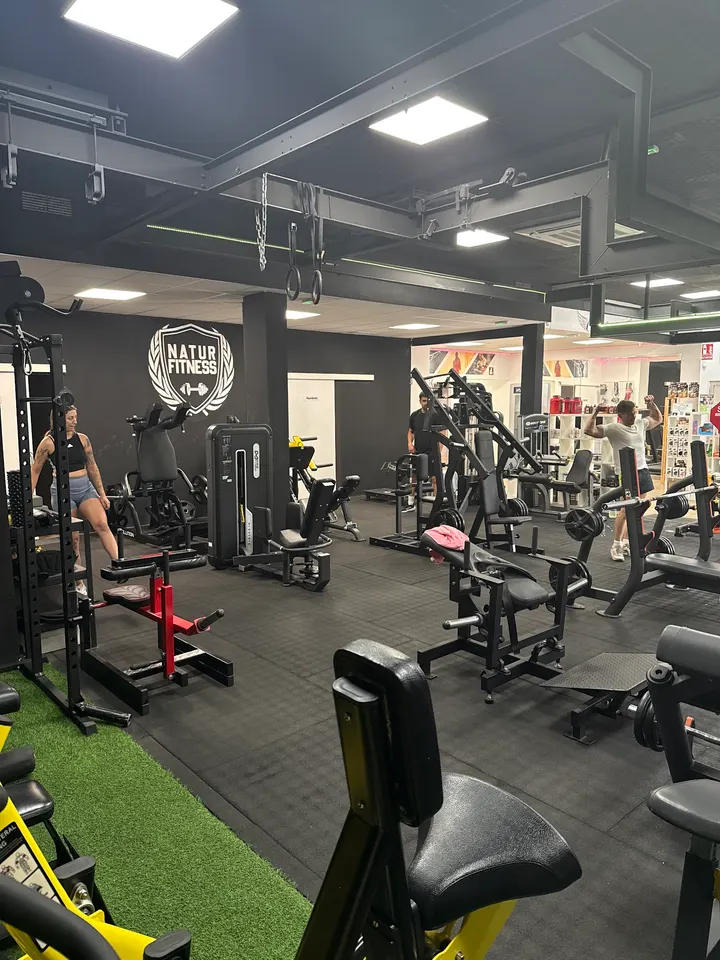 Natur Fitness Gym Elche — Estudio de fitness en Urbanització Les Atzavares, Elche