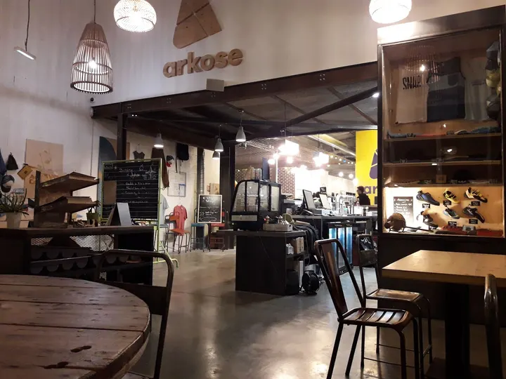 Arkose Tours — escalade-studio au Grand Sapaillé, Tours — 2