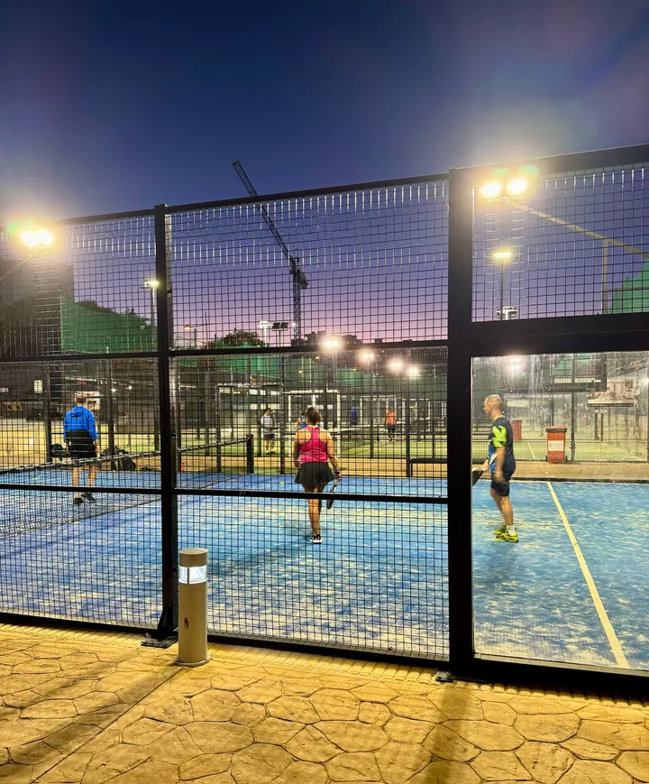 Centro Deportivo Las Mesas — Entrenamiento funcional en Balcones del Mar, Estepona