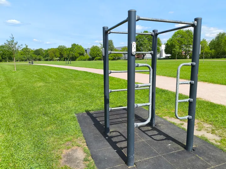 Street Workout Anlage Calix — Calisthenics in Rahlstedt, Hamburg