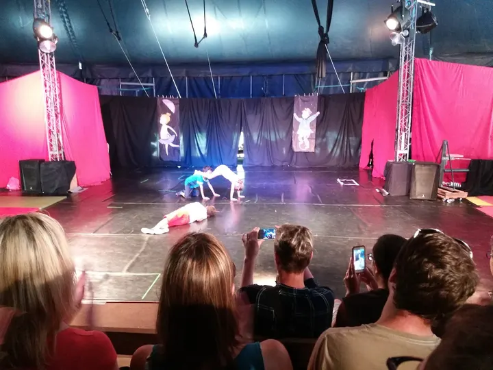 Ecole De Cirque Cherche-trouve — arts aériens-studio à Cergy — 2