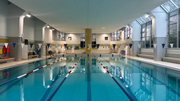 Piscine Mathis — studio à Paris — 5