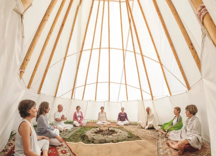 Akaljoti Yoga — Yoga en Arganzuela, Madrid