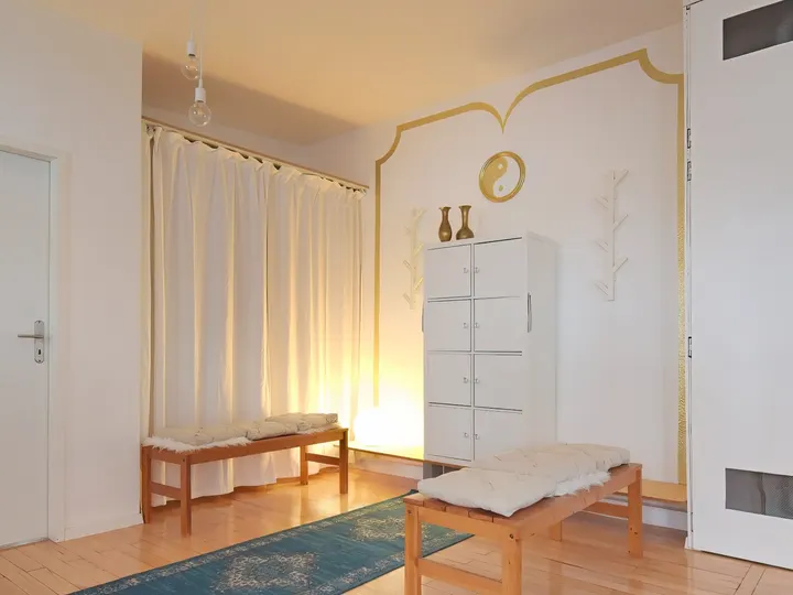hiryze Breathwork @Halo Moon Yoga Studio — yoga-studio in Ludwigsburg, Stuttgart — 3