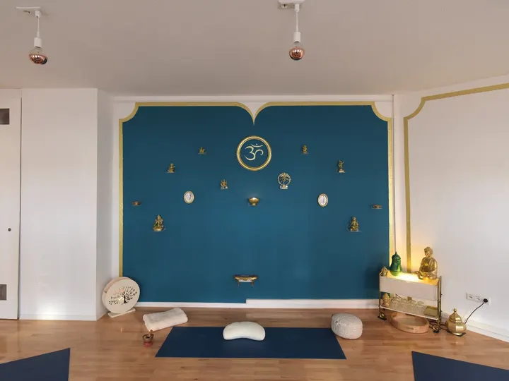 hiryze Breathwork @Halo Moon Yoga Studio — yoga-studio in Stuttgart — 3