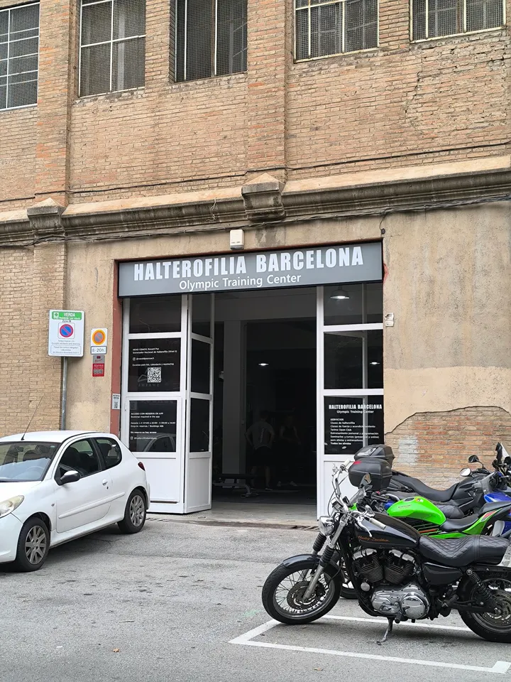 Open Outdoor Halterofilia Barcelona — Entrenamiento funcional en Sants-Montjuïc, Barcelona