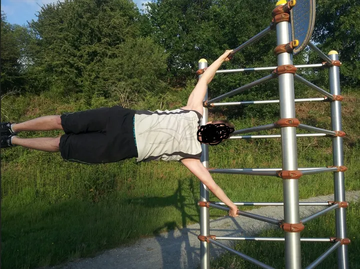 Parc de street workout — salle de fitness-studio à Rilhac-Rancon — 3