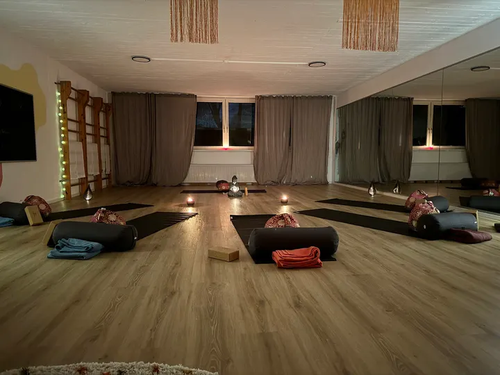 Yoga Lounge Hamburg — yoga-studio in Langenhorn, Hamburg — 2