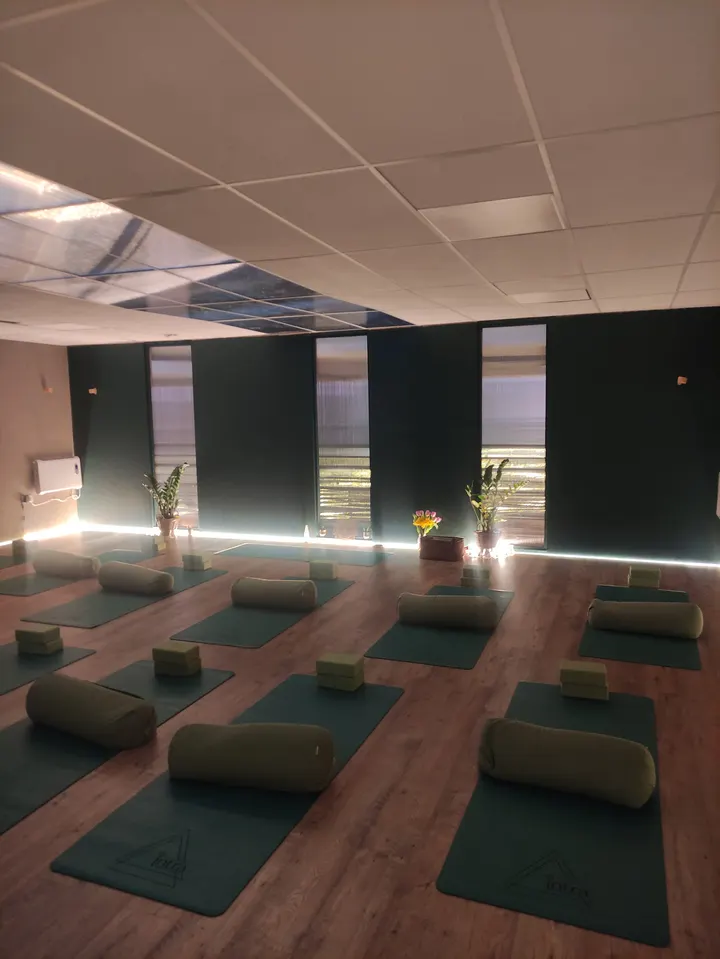 Abigail McDougall Yoga - Intra Studio — Meditation in Redcliffe, Bristol