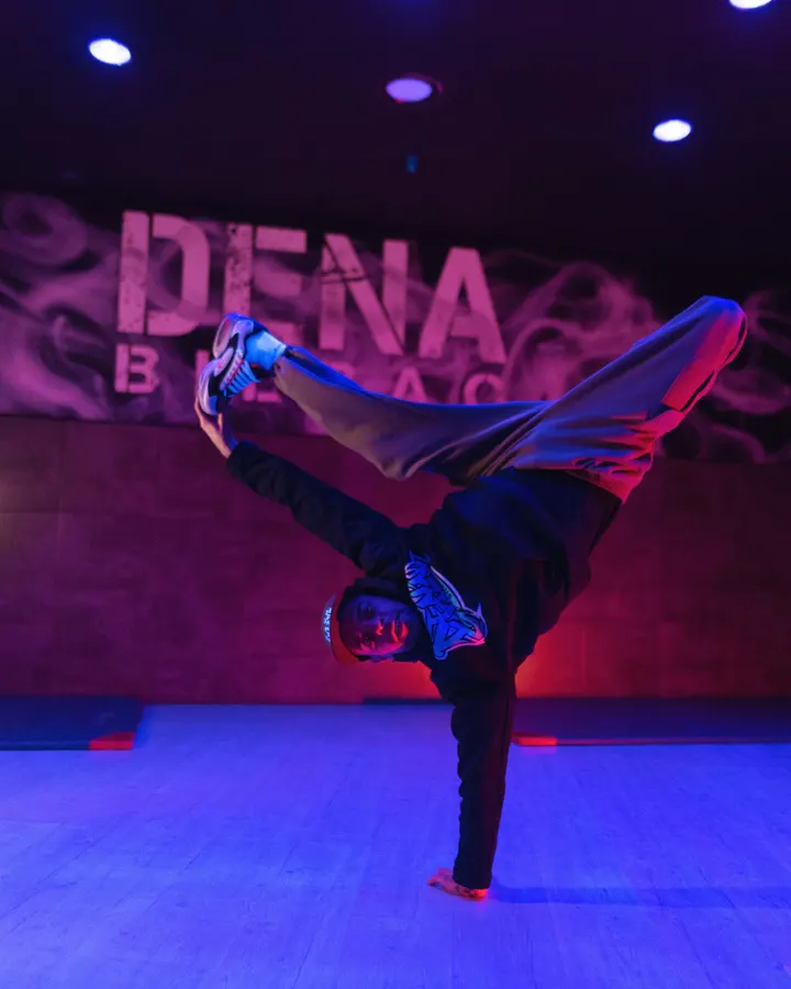 DENA BILBAO Escuela baile y danza — baile-studio en Santutxu, Bilbao — 2