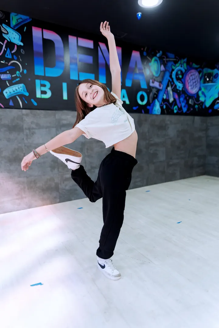 DENA BILBAO Escuela baile y danza — baile-studio en Bilbao — 4