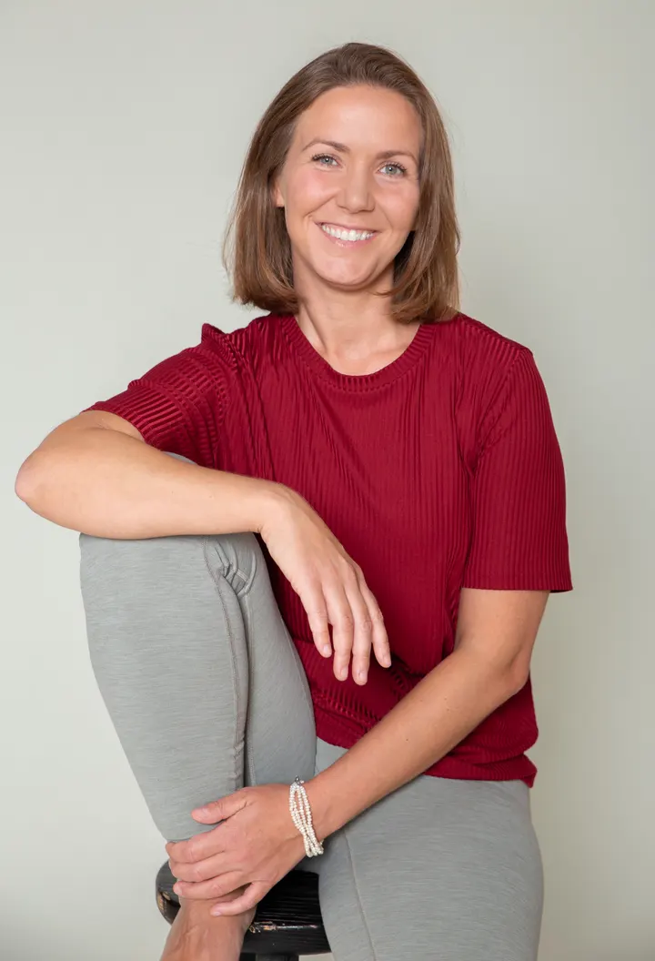 Nela Gorovic- Psykoterapi og Yin Yoga — yoga-studio i Kongens Lyngby, København — 2