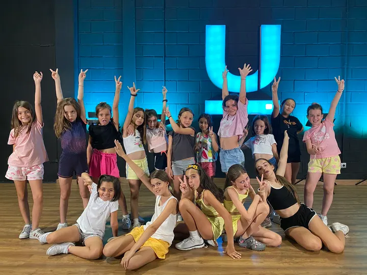 Grow Up Dance Studio — Baile en Brezo, Valdemoro