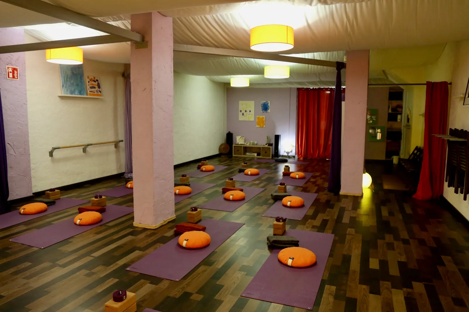 Anandi Yoga — yoga-studio en Tordera — 2