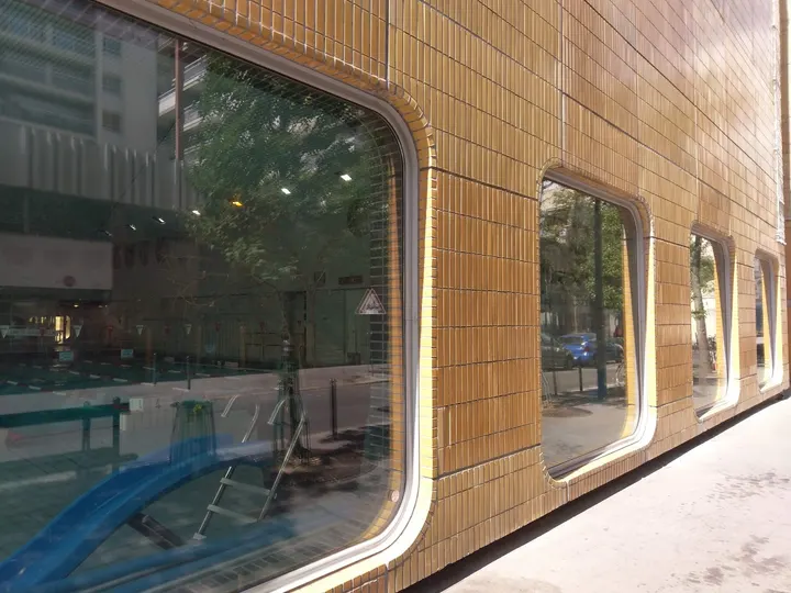 Piscine de la Cour des Lions — studio à Paris — 3