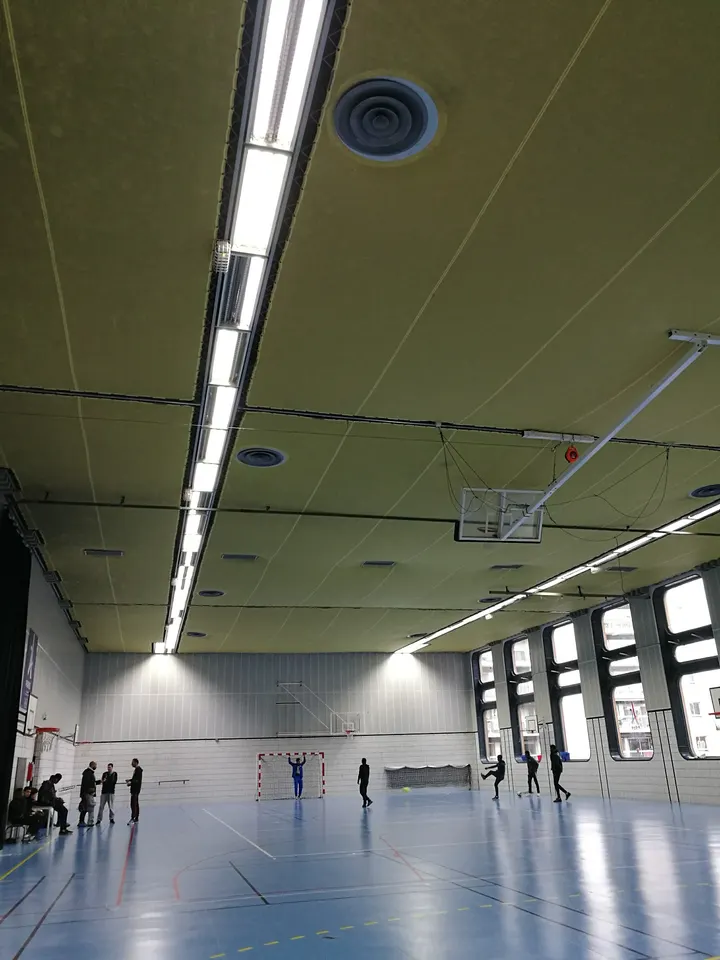 Piscine de la Cour des Lions — studio à Paris — 5