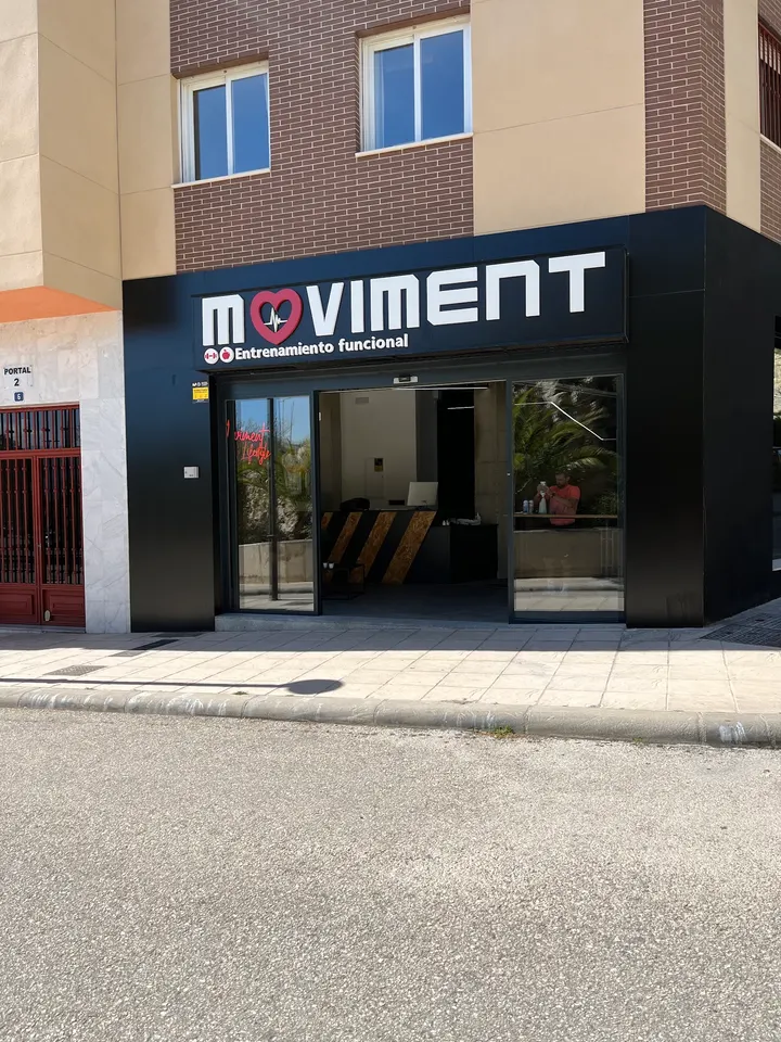 Moviment - Entrenamiento & Salud — Entrenamiento funcional en Jaén