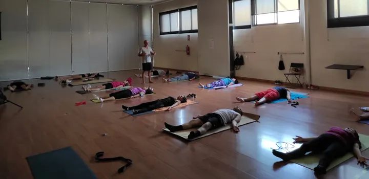 Academia De Baile Dairen - Bachata, Salsa, Kizomba, Tango & Fitness Fun! — baile-studio en Elche — 3