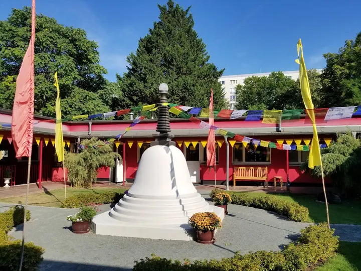 Lotos-Vihara Meditationszentrum — meditation-studio in Berlin — 3