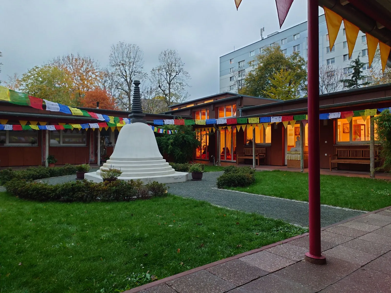 Lotos-Vihara Meditationszentrum — meditation-studio in Berlin — 4