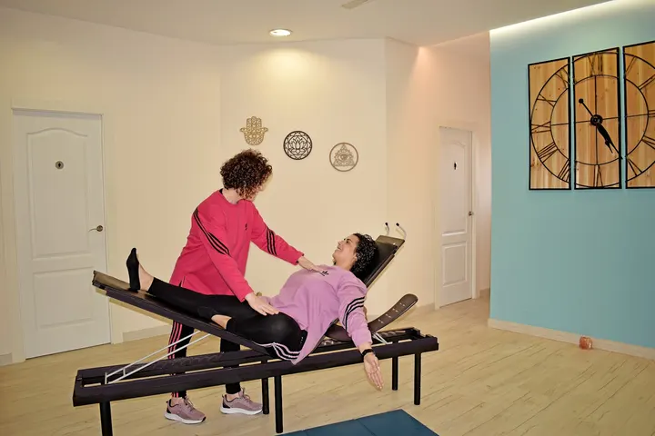 KeniSanP K-Stretch Postural — Estiramientos en Chantría, León